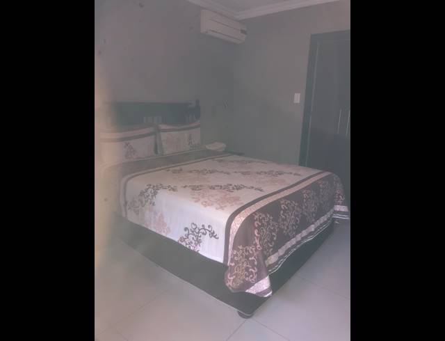 400M² LODGE FOR SALE IN PARK HILL